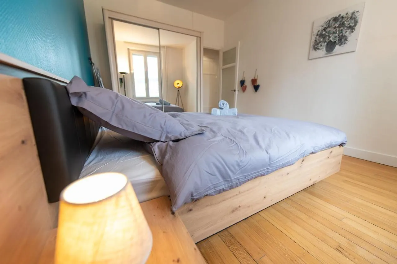 Kasa Cocon - Entierement Equipe Avec Balcon Apartment Saint-Etienne  0*, Saint-Etienne (Loire) France