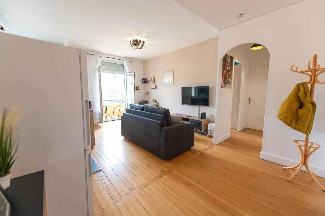 Kasa Cocon - Entierement Equipe Avec Balcon Apartment Saint-Etienne  France